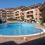 Apartcomplex Panorama Dreams 아파트호텔 *