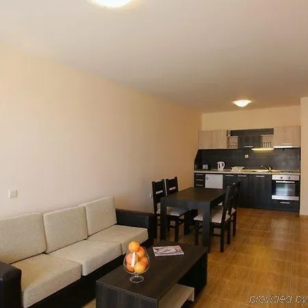 アパートホテル Apartcomplex Panorama Dreams *