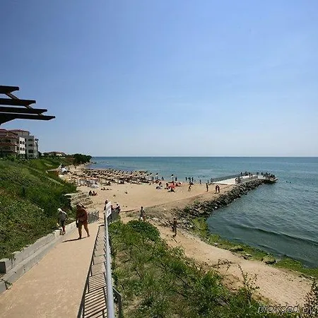 Апартхотел Apartcomplex Panorama Dreams Свети Влас