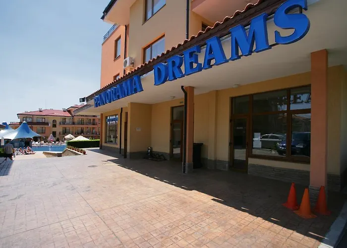 公寓式酒店 帕诺拉马德雷姆斯公寓式酒店 *